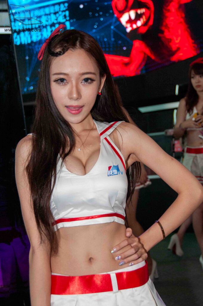 AAR_2375-680x1024.jpg